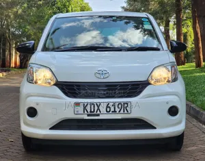 Toyota Passo 2018 White