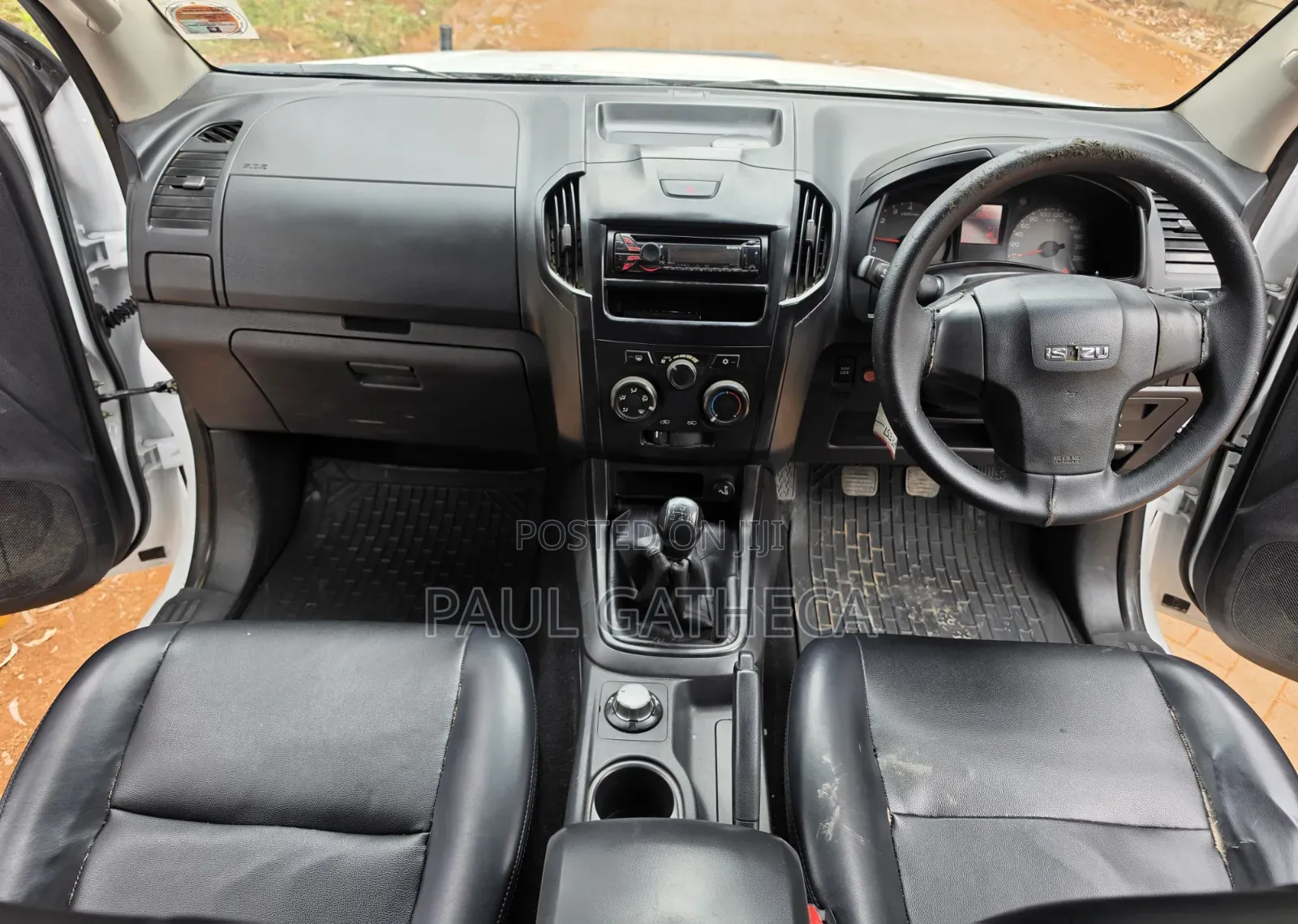 Isuzu D-MAX 2015 White