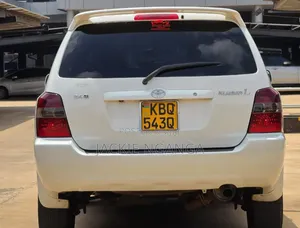 Toyota Kluger 2004 White