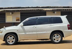 Toyota Kluger 2004 White