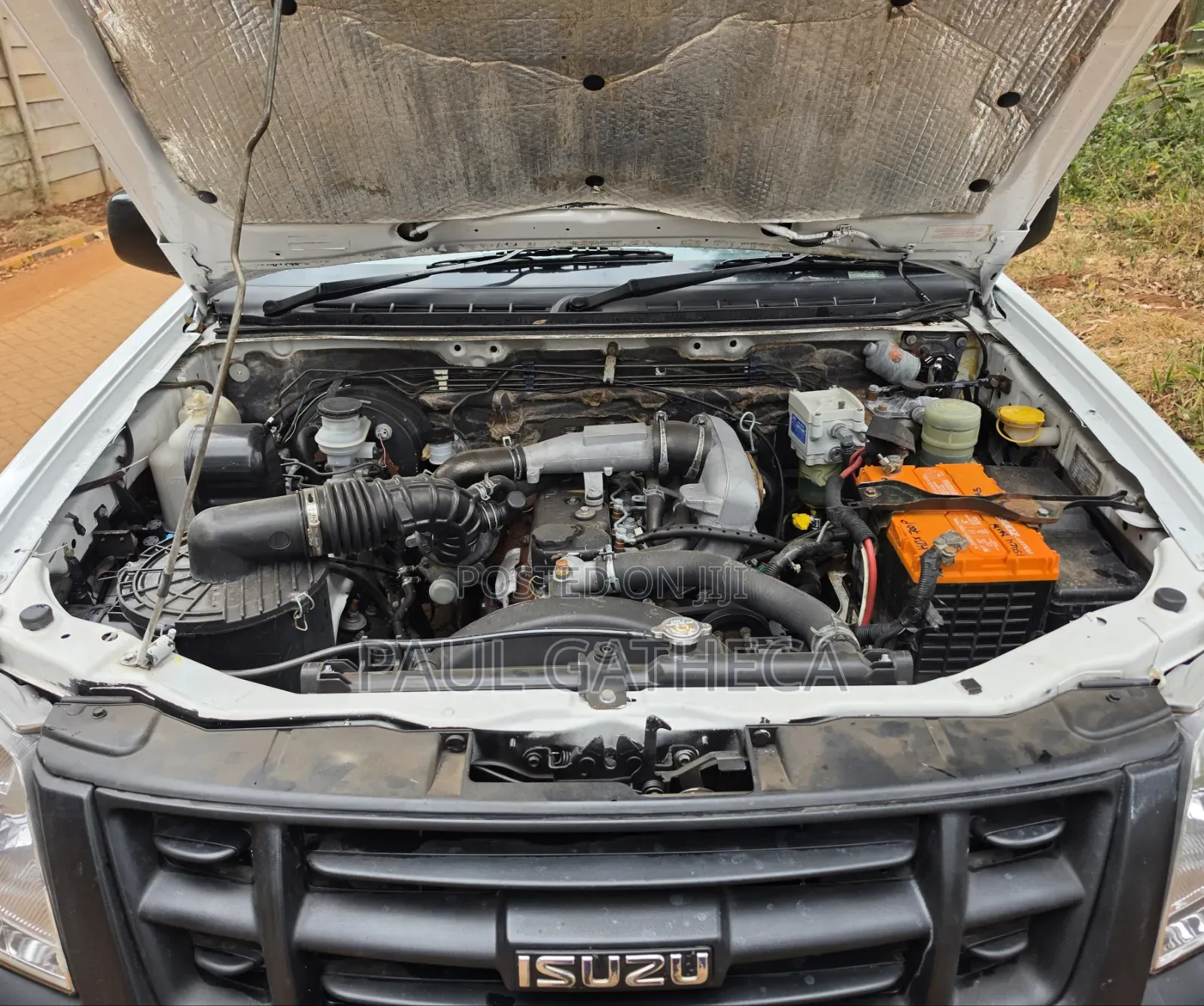 Isuzu D-MAX 2013 White