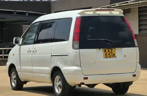 Toyota TownAce 2000 White
