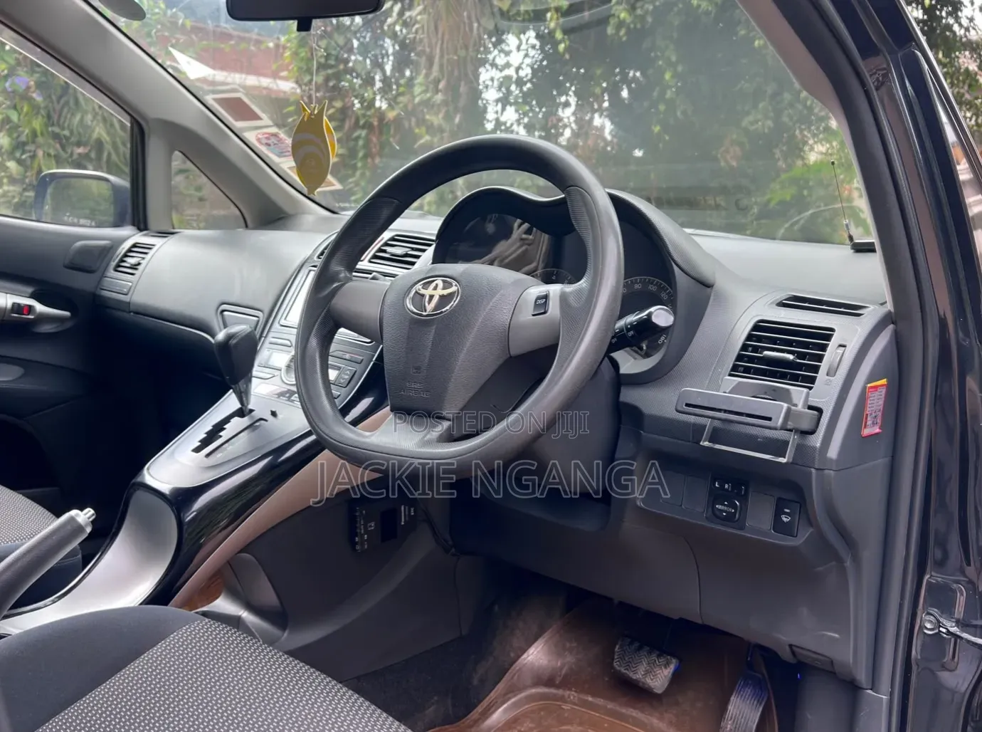 Toyota Auris 2011 Black