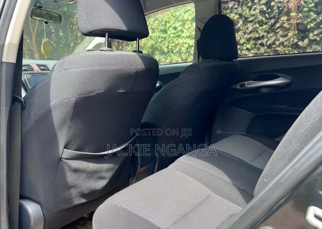 Toyota Auris 2011 Black