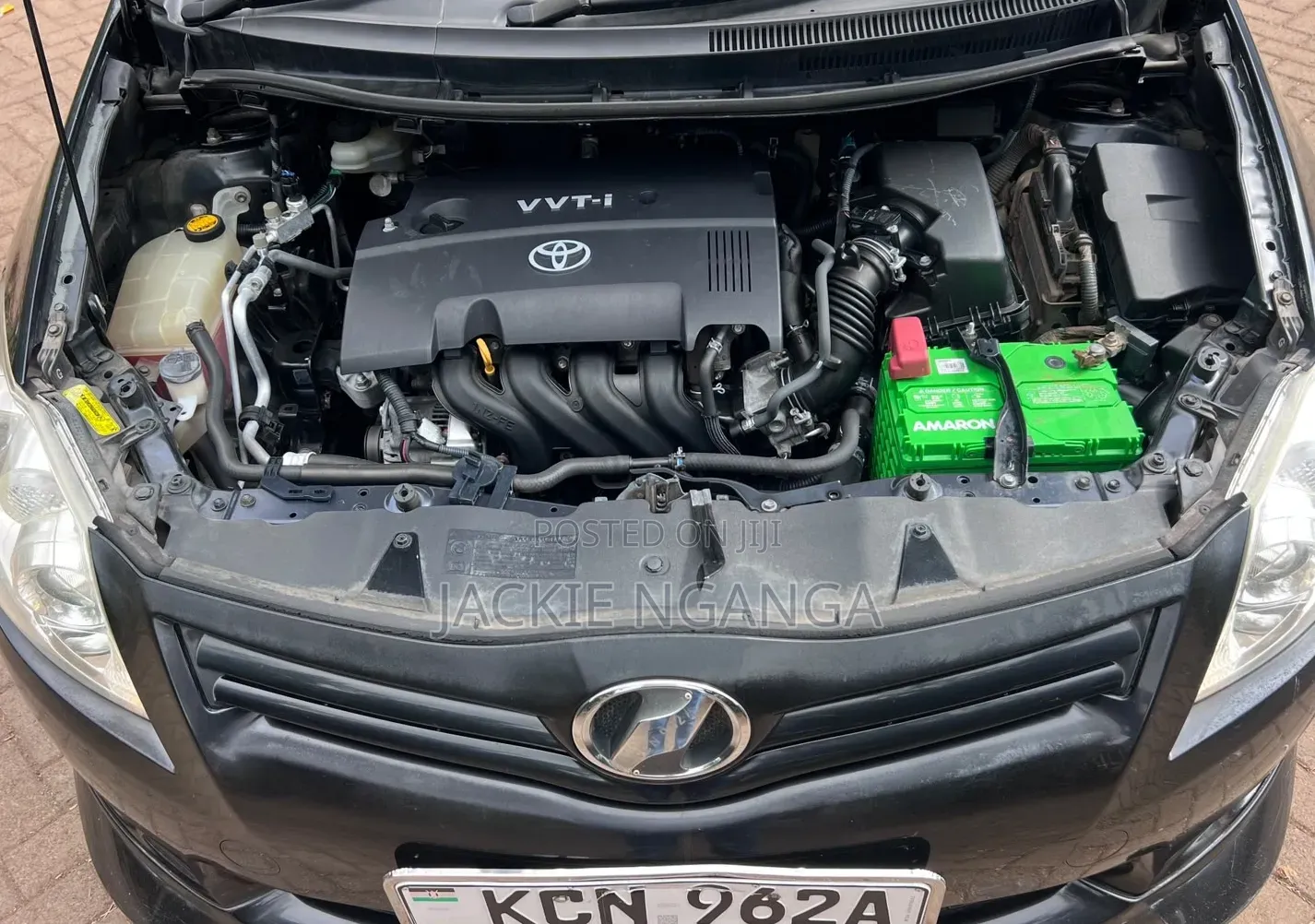 Toyota Auris 2011 Black