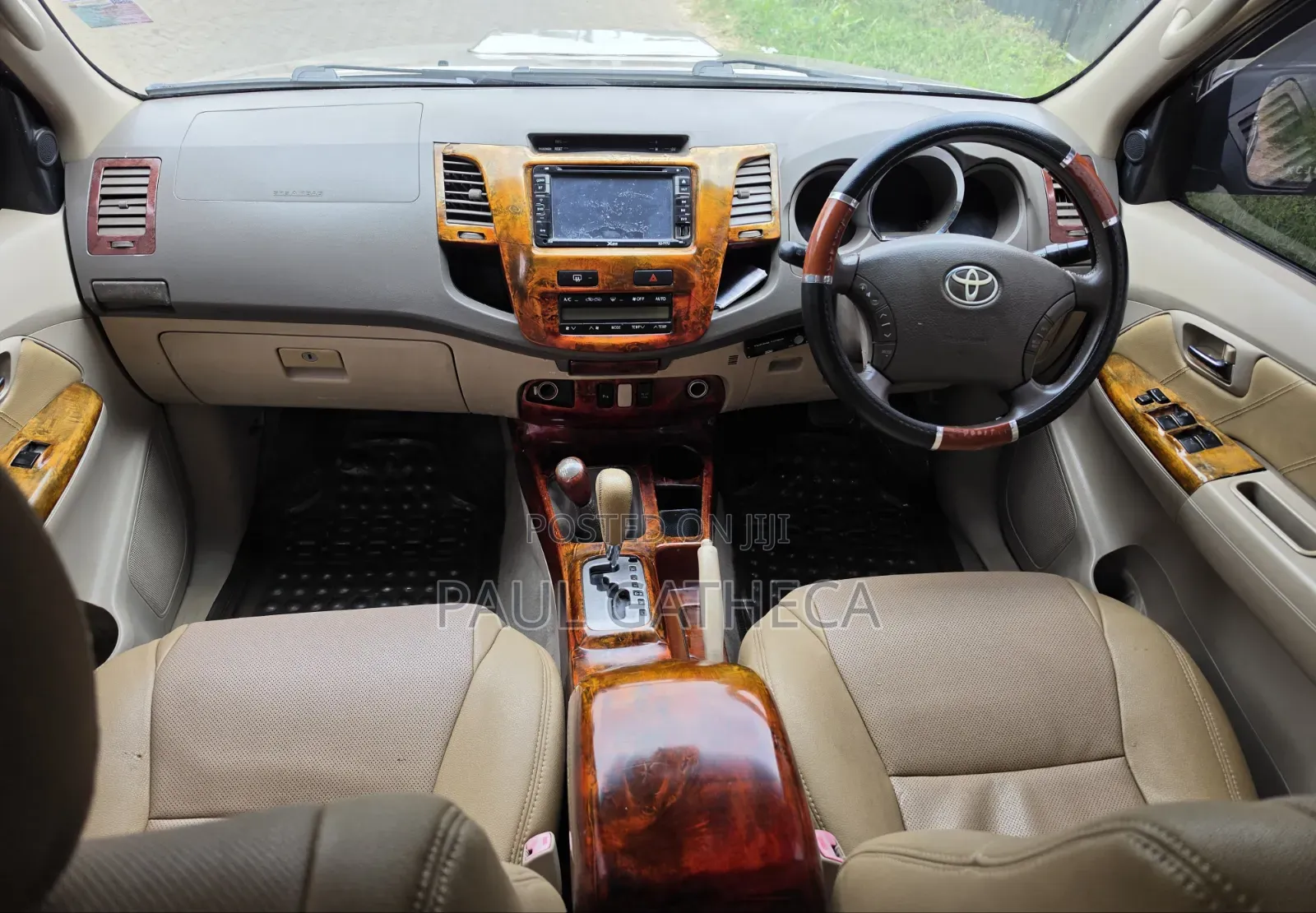 Toyota Fortuner 2009 Gold