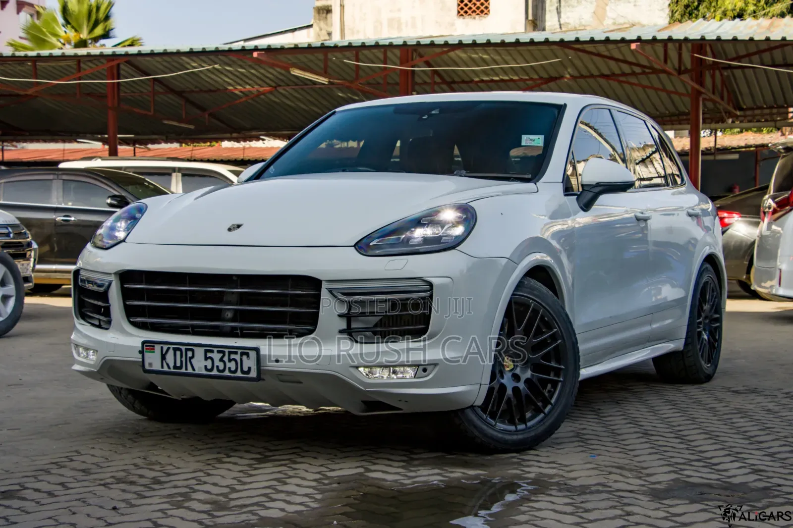 Porsche Cayenne 2017 White