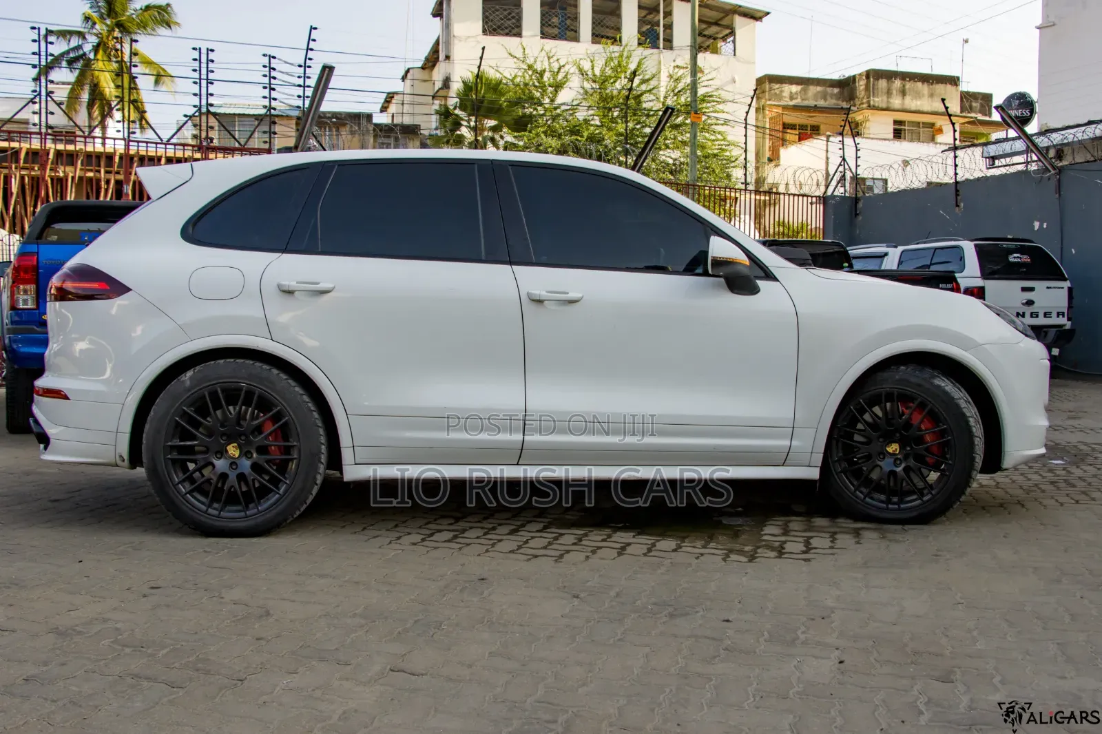 Porsche Cayenne 2017 White