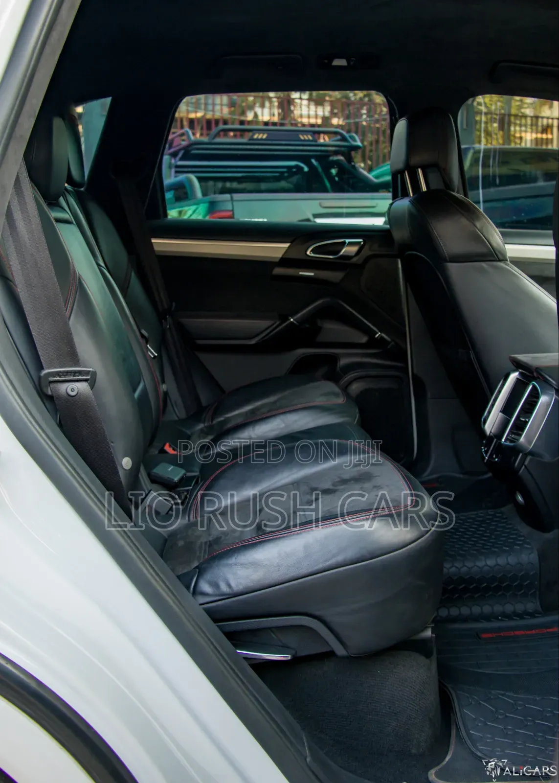 Porsche Cayenne 2017 White
