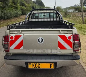 Toyota Hilux 2014 Gold