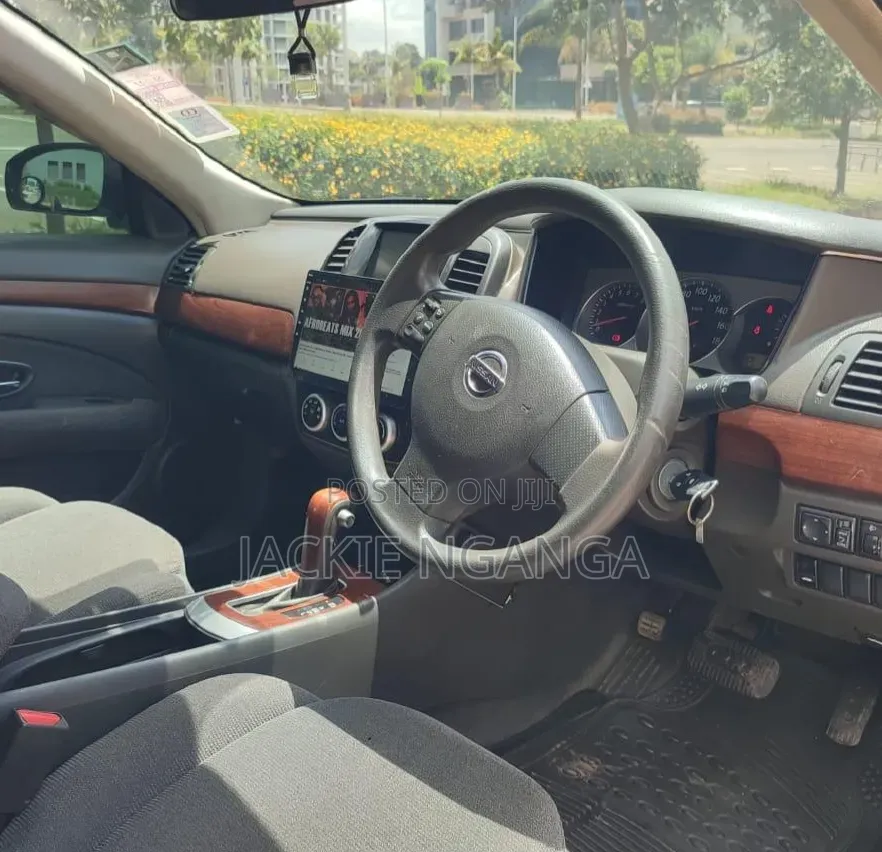 Nissan Bluebird 2008 Silver