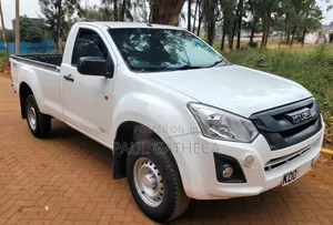 Isuzu D-MAX 2021 White