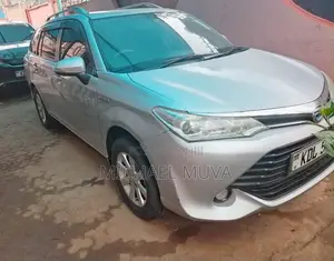 Toyota Corolla Fielder 1.5 Hybrid FWD 2015 Silver