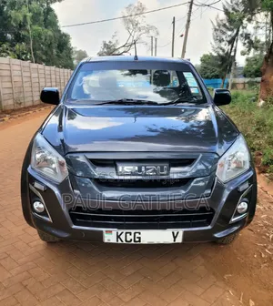 Isuzu D-MAX 2015 Gray