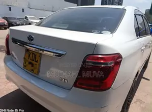 Toyota Axio 1.5 Hybrid G 2WD 2015 White