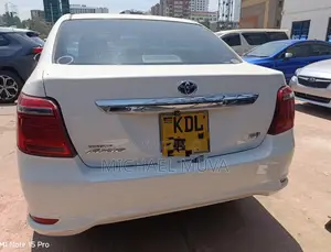 Toyota Axio 1.5 Hybrid G 2WD 2015 White