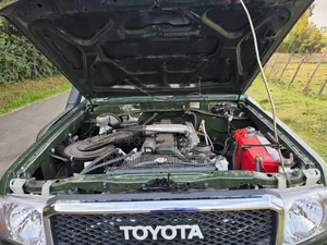 Toyota Land Cruiser 2018 Green