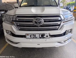 Toyota Land Cruiser 4.6 V8 ZX 2015 Pearl