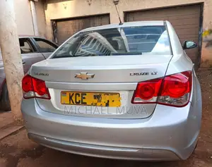 Chevrolet Cruze LS 4dr Sedan (1.8L 4cyl 6A) 2014 Silver