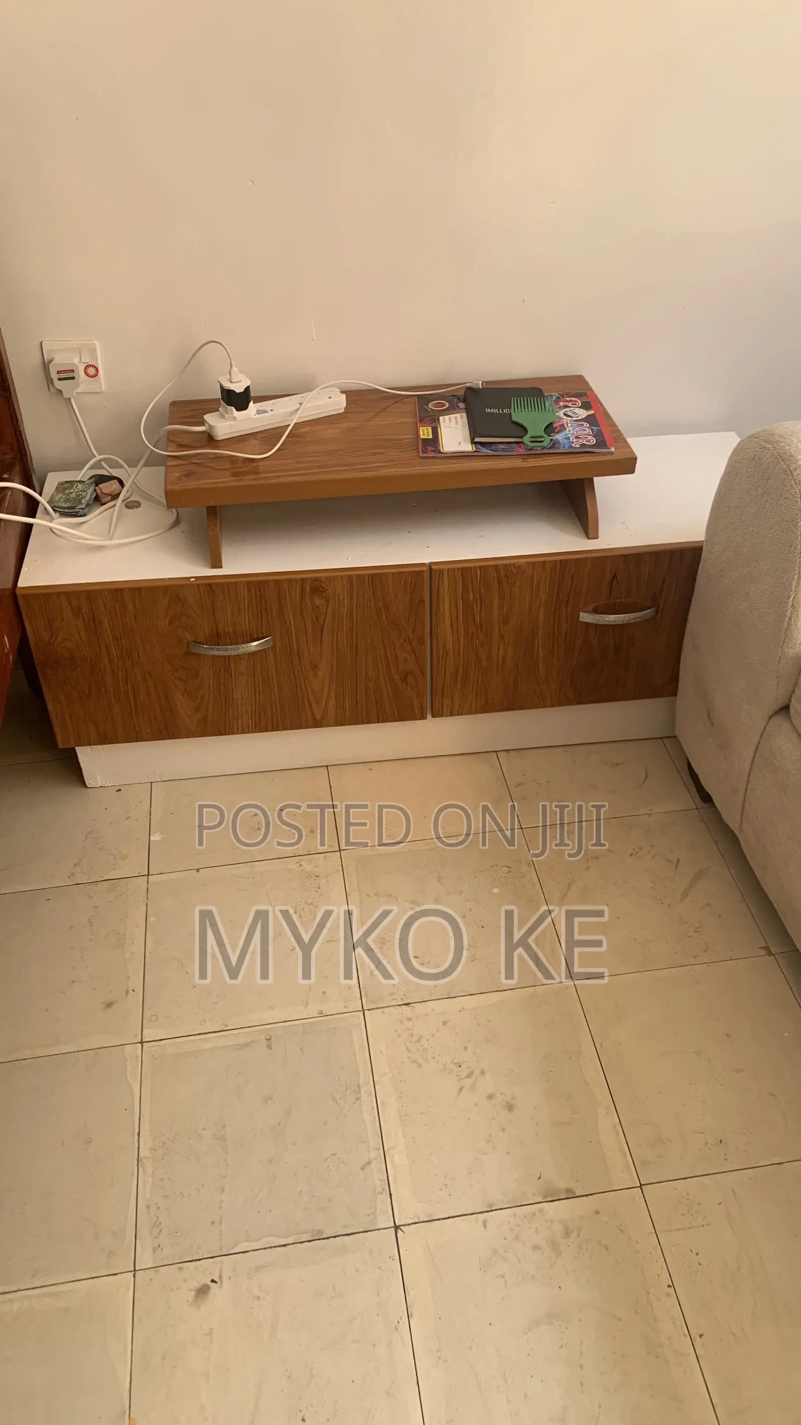 TV Stand Stand