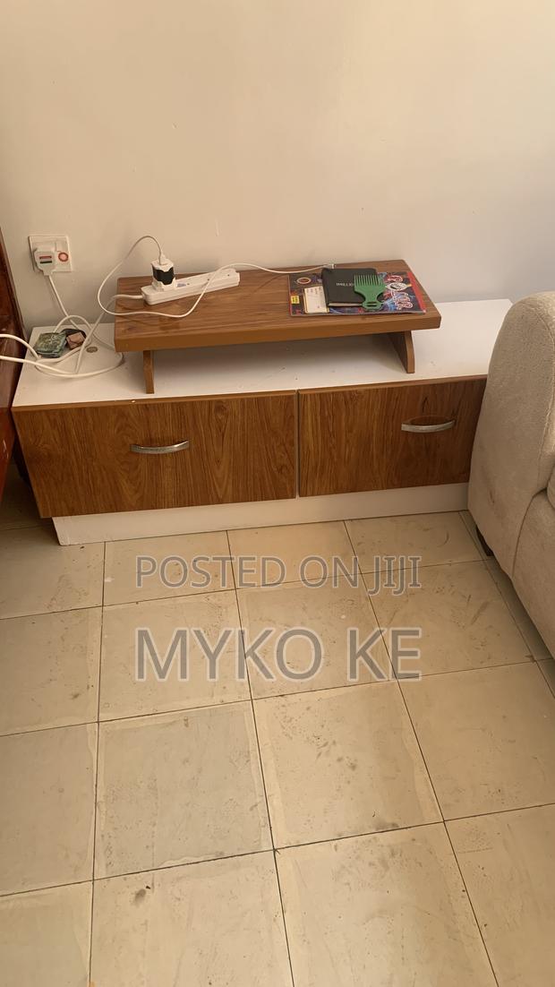 TV Stand Stand