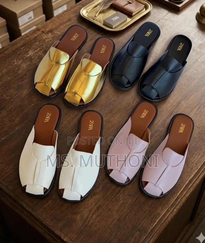 QUALITY Zara Flat Leather Mules Featuring an Open-Toe Design Size37-42