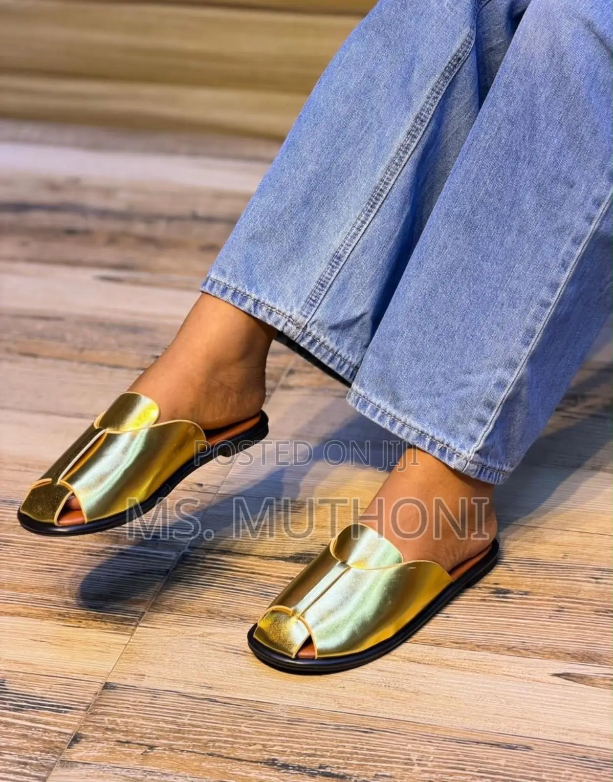 QUALITY Zara Flat Leather Mules Featuring an Open-Toe Design Size37-42