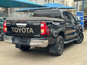 Toyota Hilux 2021 Black