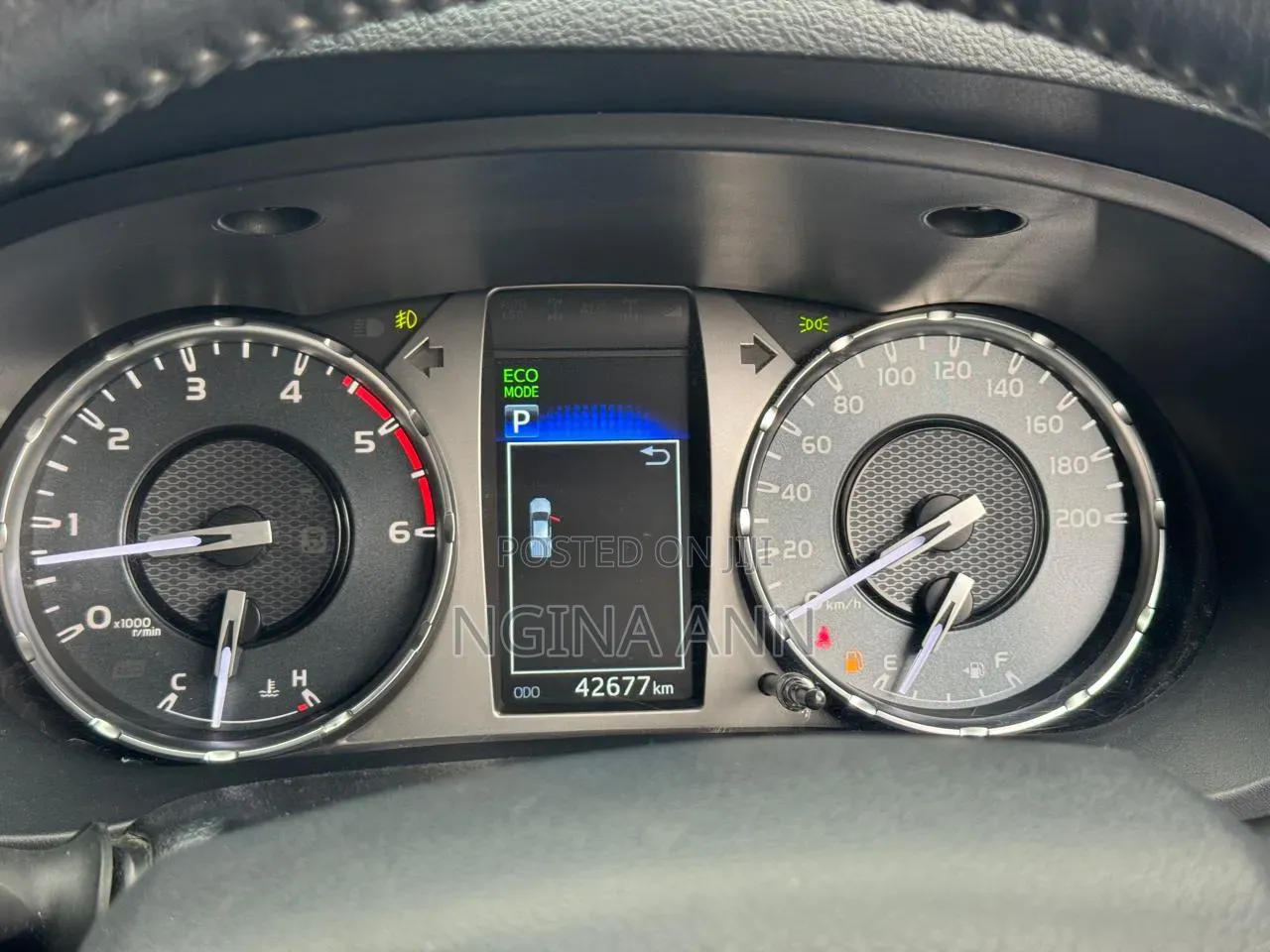 Toyota Hilux 2021 Black