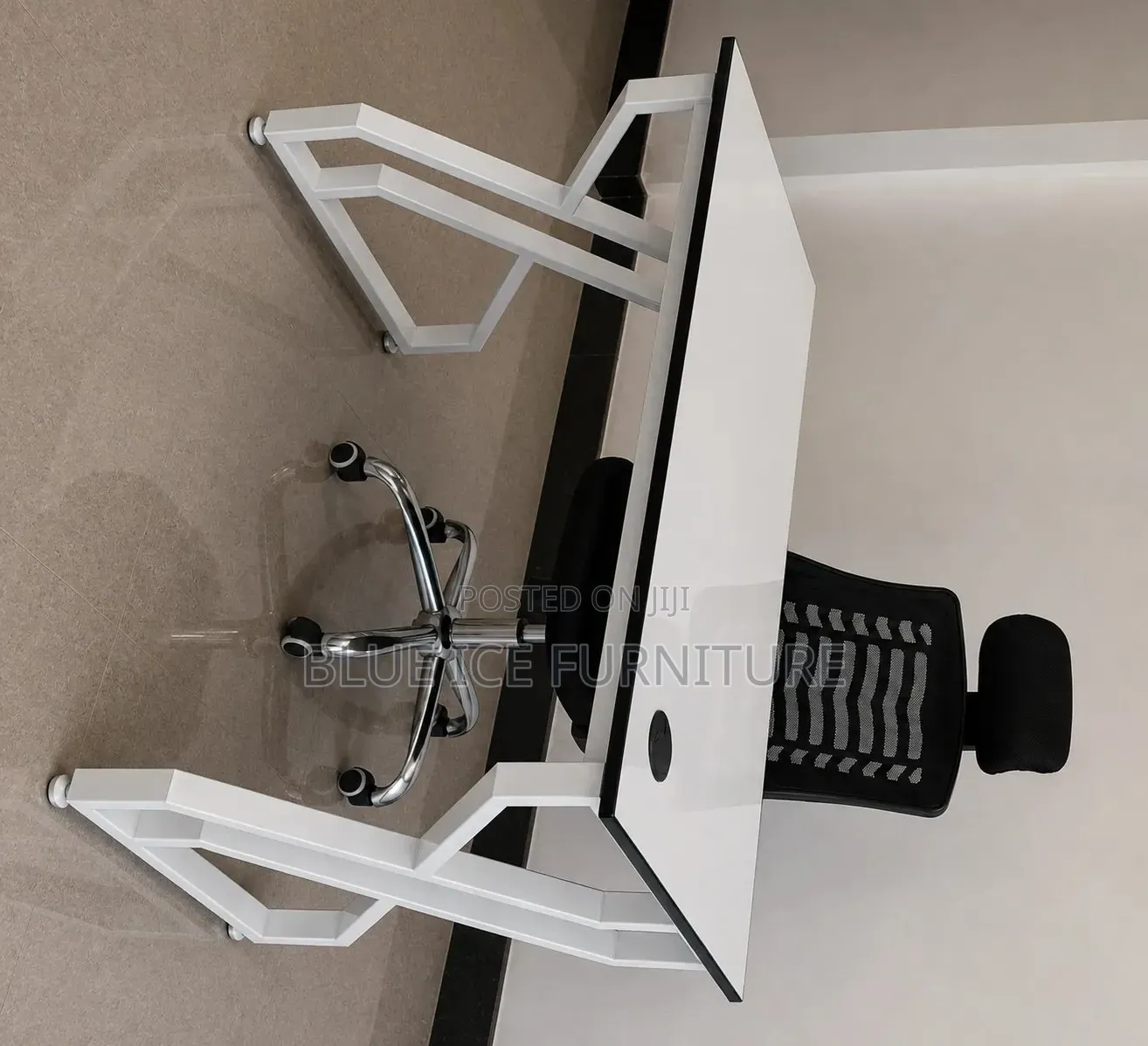 Modern Office Desk With White Gloss Top Strong Metal Frame