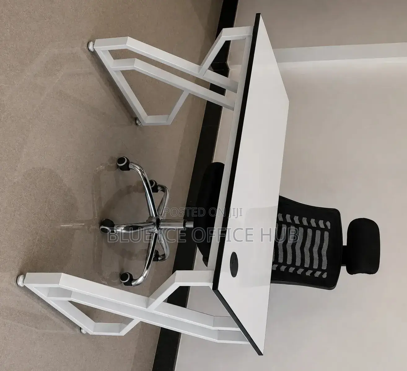 Modern Office Desk With White Gloss Top Strong Metal Frame