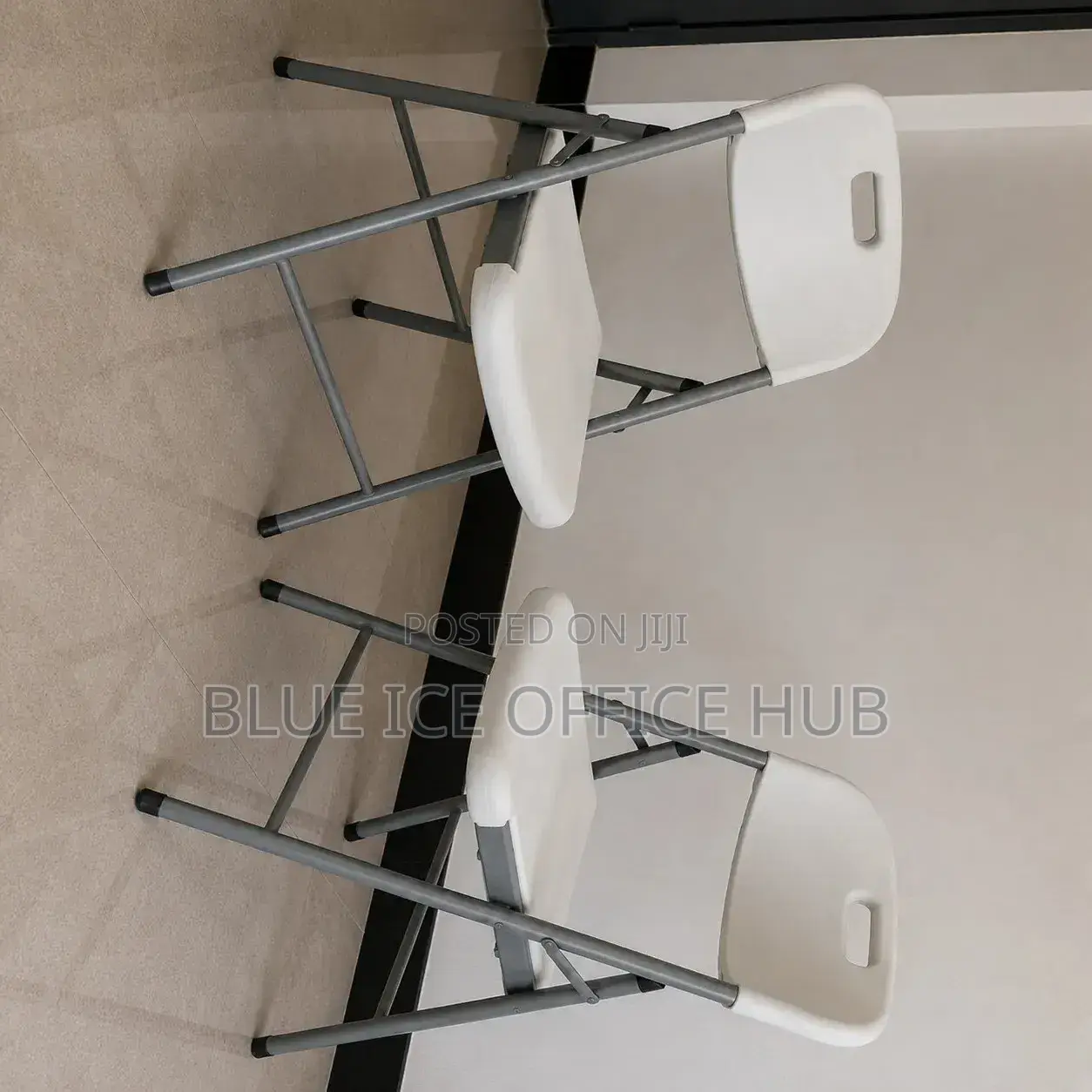 Folding Chairs – Durable Metal Frame Chairs for Events Office Use