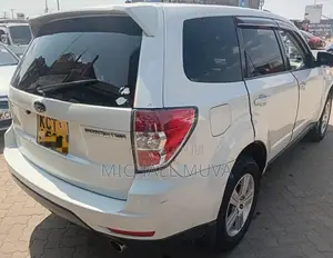 Subaru Forester 2012 Pearl
