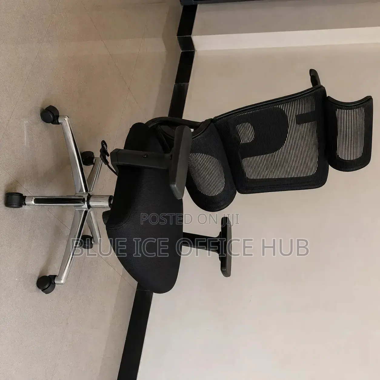 Ergonomic Executive Office Chair With Headrest Adjustable Armrests