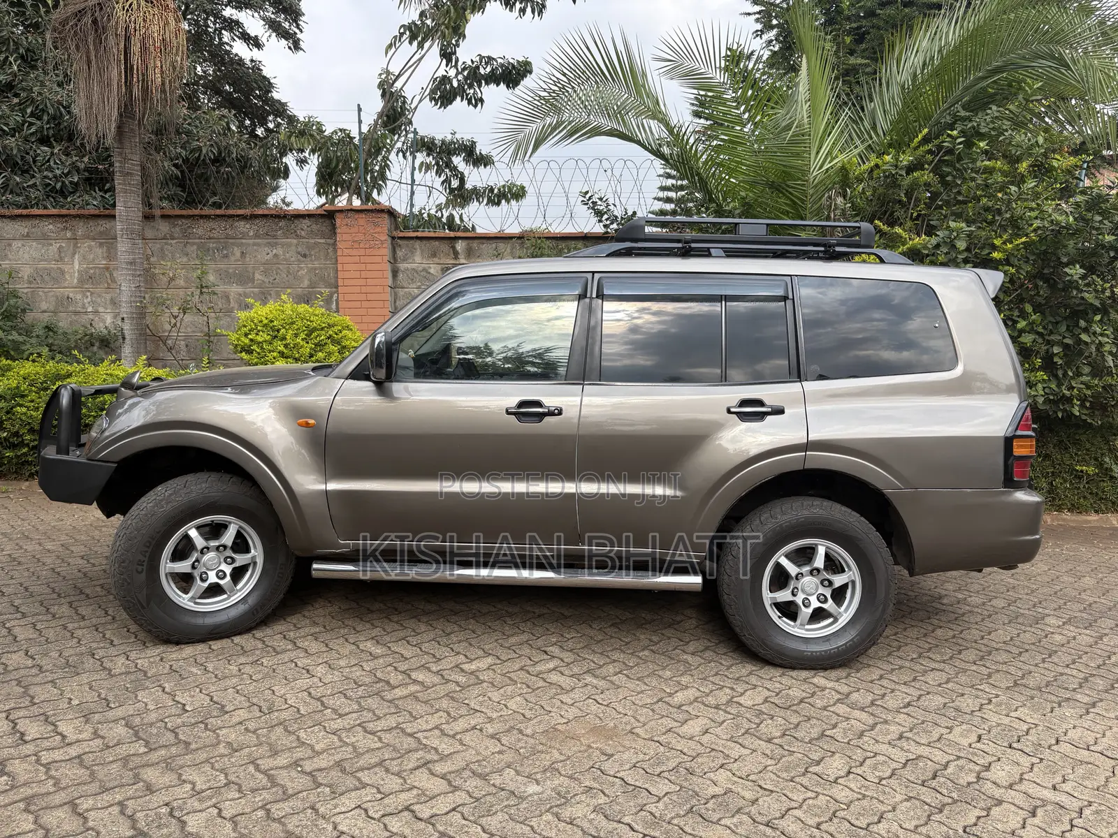 Mitsubishi Pajero Sport 2000 Gray