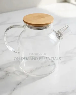 1.8L Borosilicate Glass Teapot With Bamboo Lid