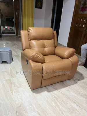 Home Sofa; Modern Single Recliner Couch for Relaxation and Comfort