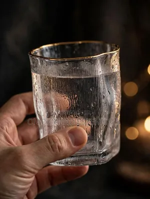Irregular Shape Short Whiskey Glasses With Gold Rim