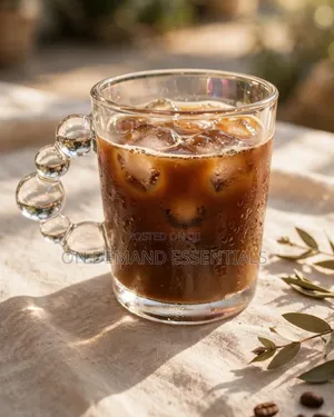 Bubble Handle Glass Mugs.
Capacity:400mls