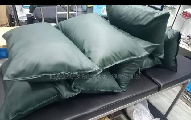 High Quality Pillows / Hospital Pillows for Hospital Beds