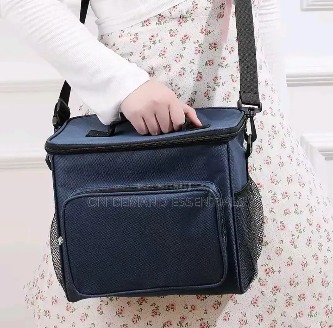 Large Capacity Lunch Box Bag With Strap Insulated