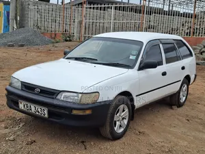 Toyota Corolla 2001 White