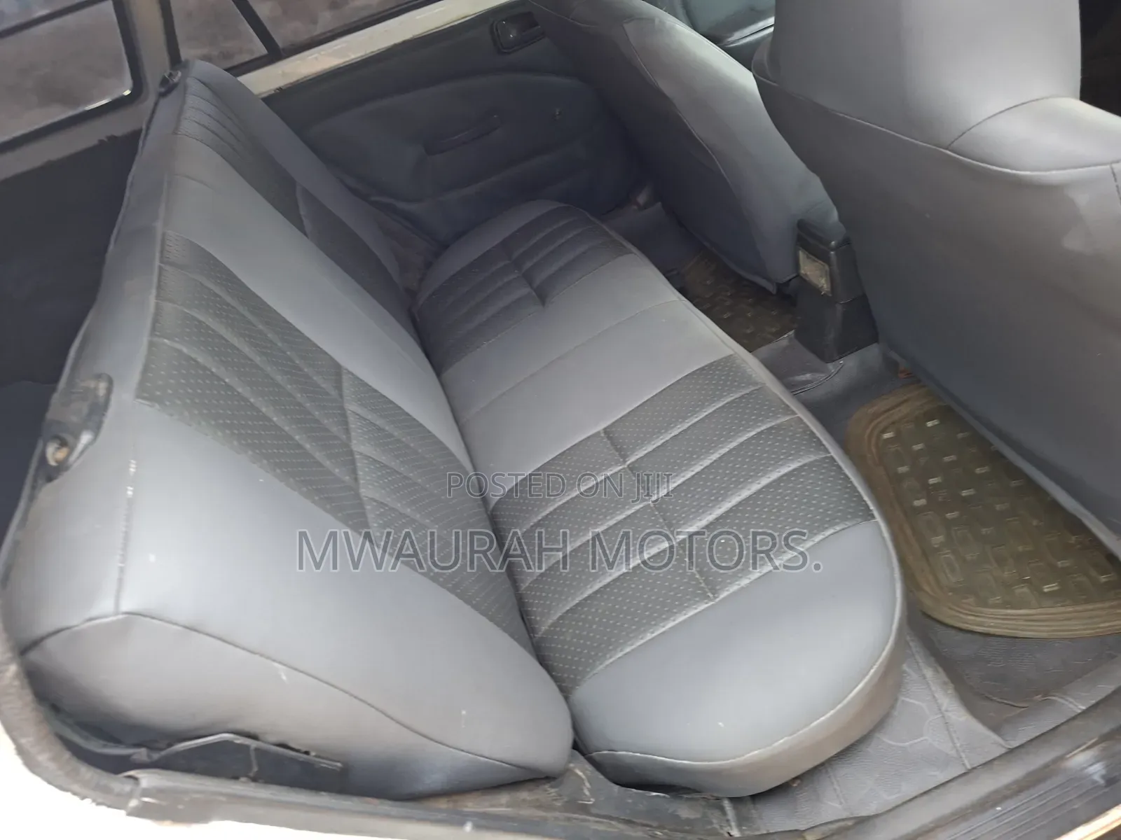 Toyota Corolla 2001 White