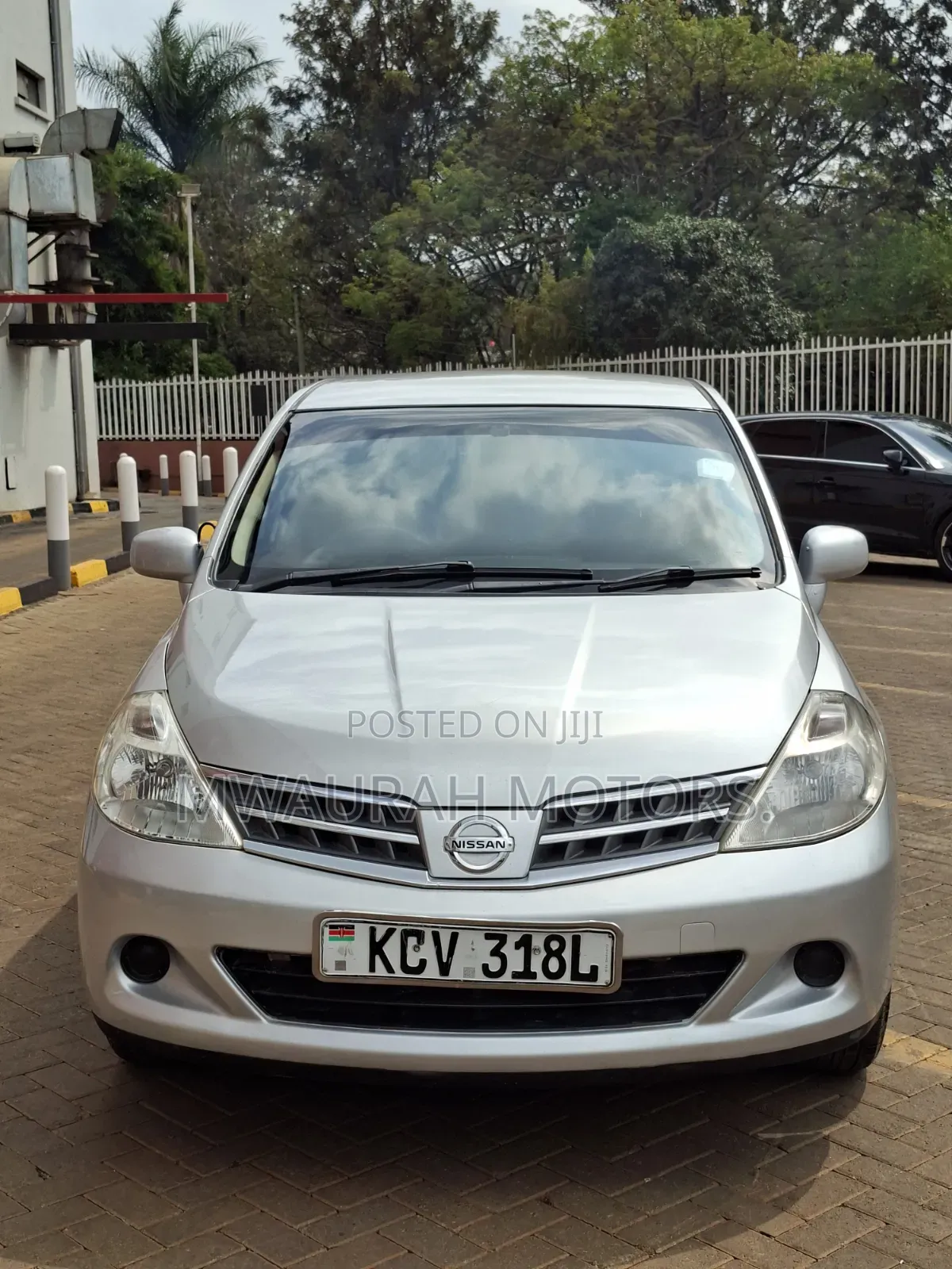 Nissan Latio 1.2 2012 Silver