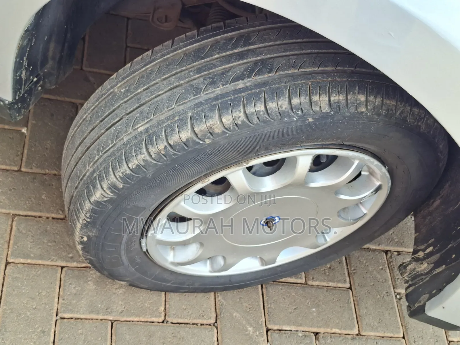 Nissan Latio 1.2 2012 Silver