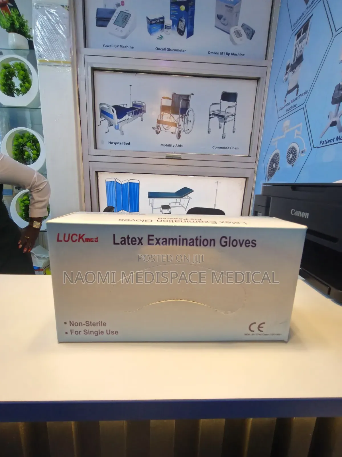 Latex Powdered Examination Gloves