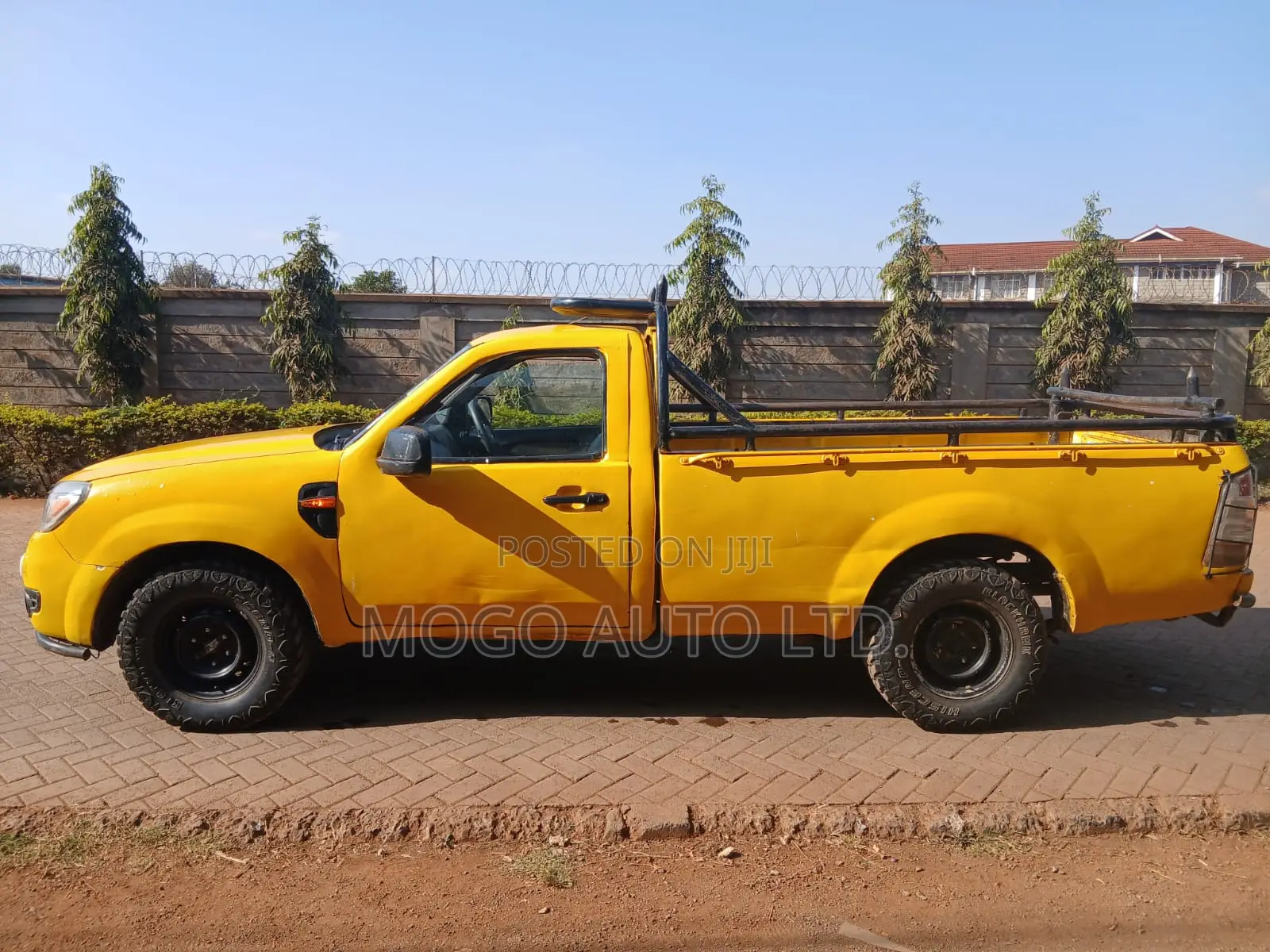 Ford Ranger 2010 Yellow