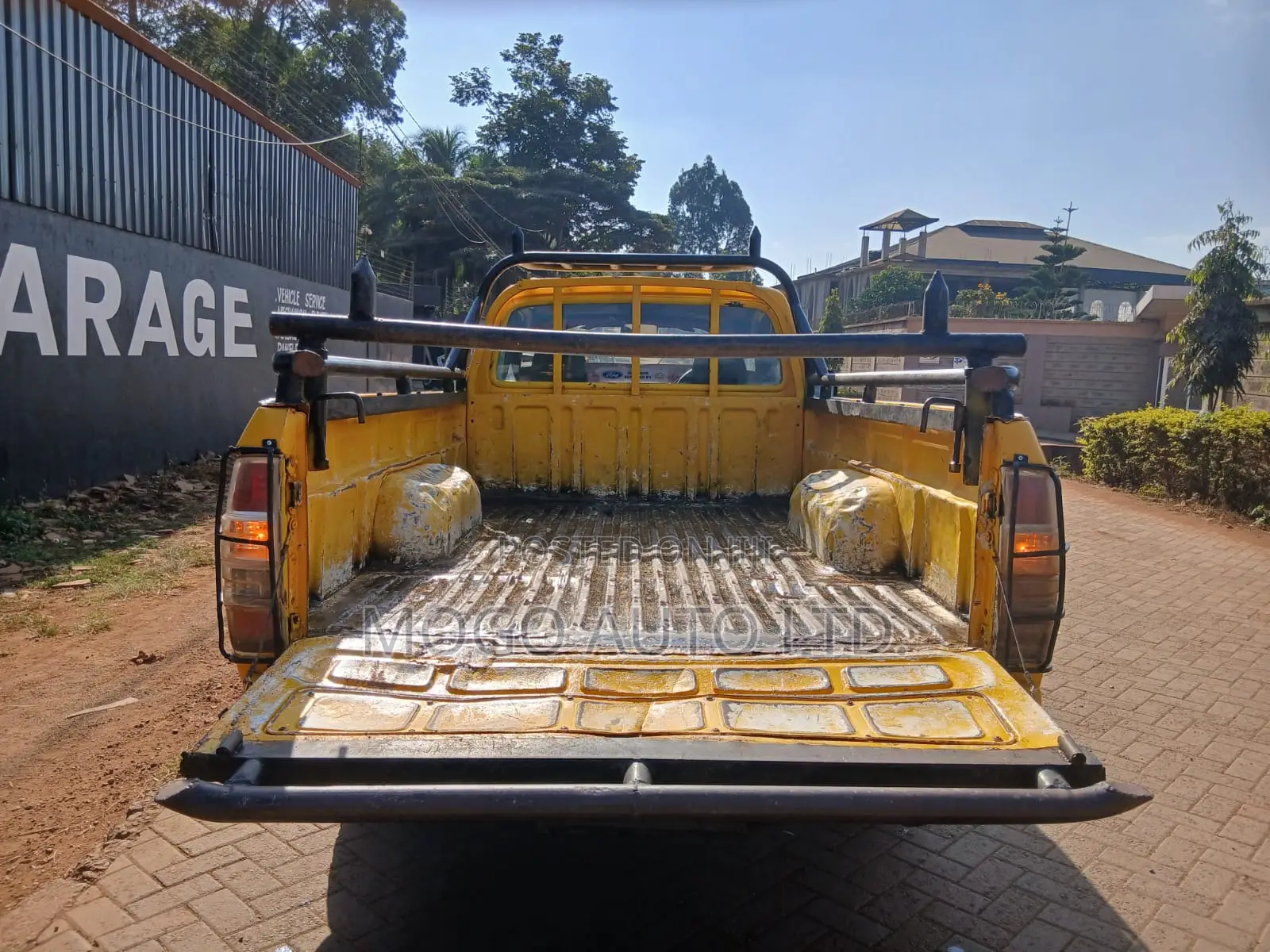 Ford Ranger 2010 Yellow