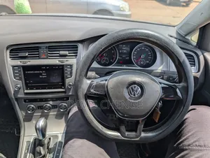 Volkswagen Golf TSI S 4-Door FWD 2016 Blue