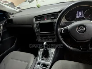 Volkswagen Golf TSI S 4-Door FWD 2016 Blue